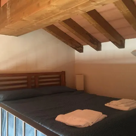 Casa Del Porticciolo Di Capraia
